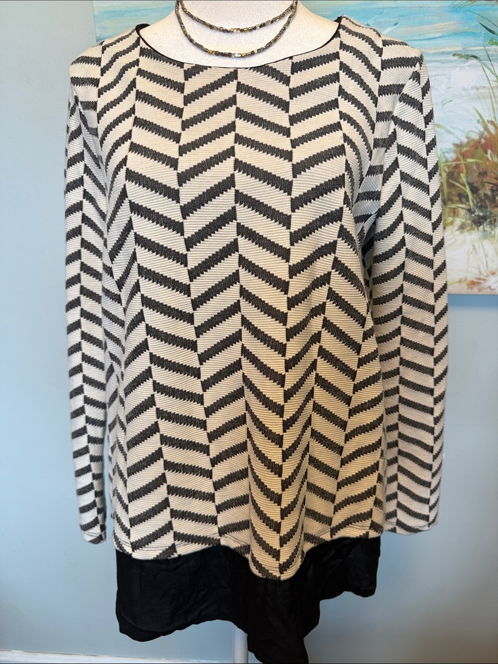 Pleione Black & Cream Chevron Scoop-Neck Sweater